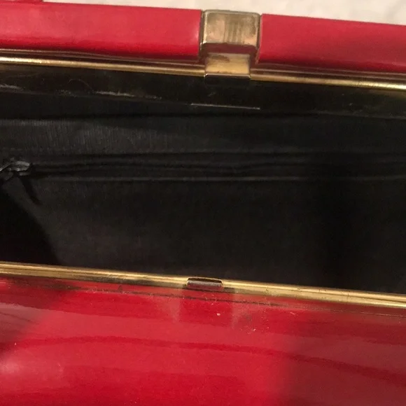 Vintage Red Patent Leather 70s Satchel Purse Womens Medium Classic Bag - Picture 8 of 12